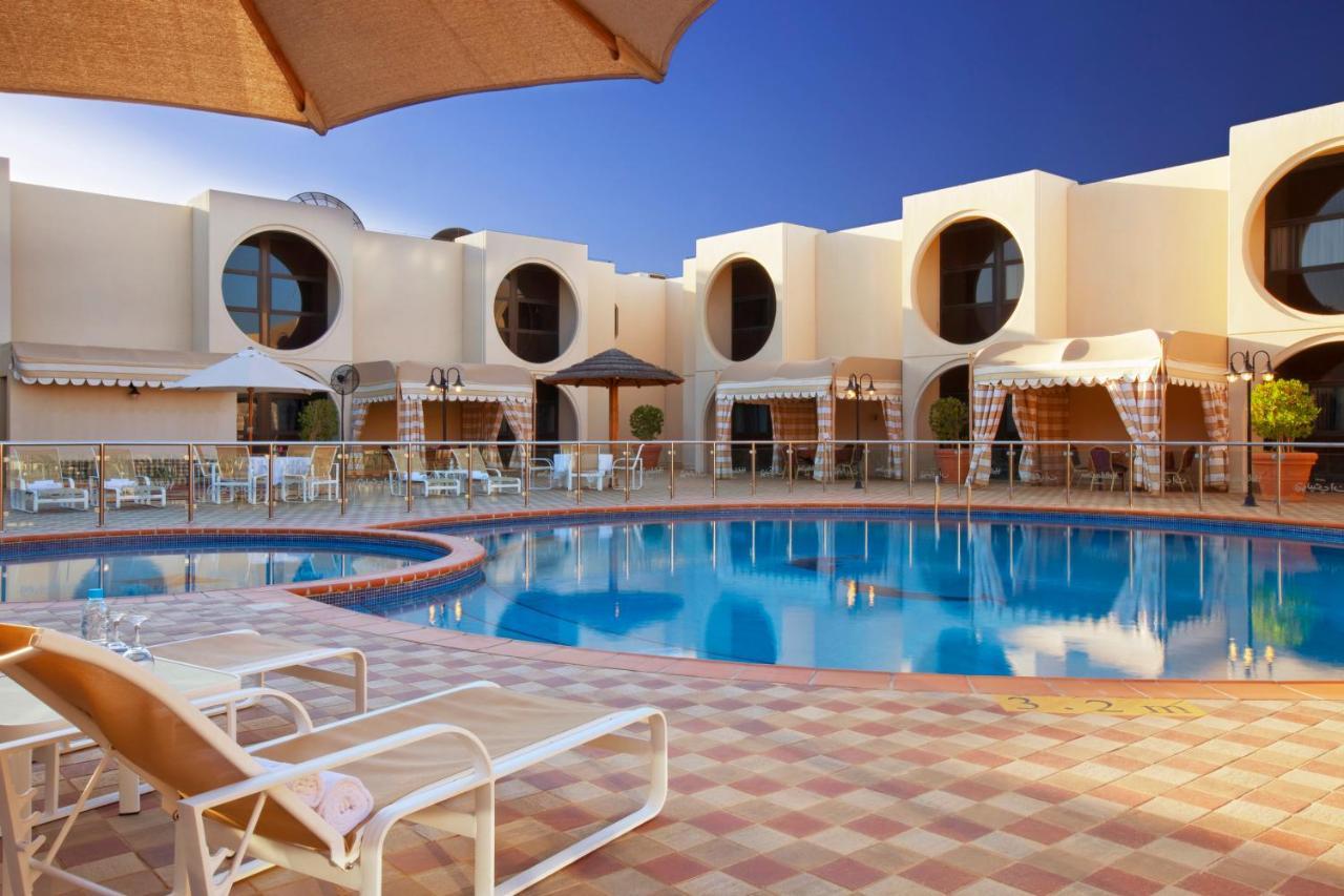 Holiday Inn Yanbu, An Ihg Hotel Exterior photo